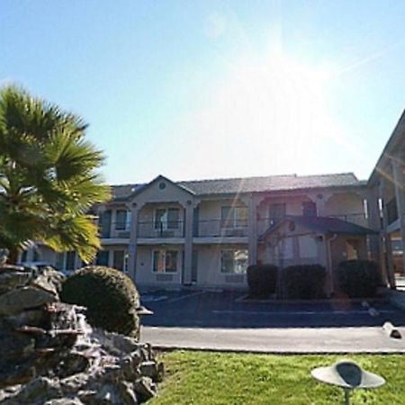 Cloverdale Wine Country Inn & Suites Bagian luar foto