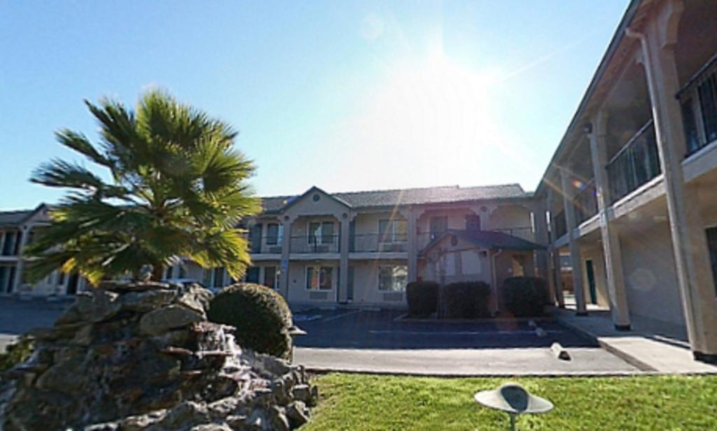 Cloverdale Wine Country Inn & Suites Bagian luar foto