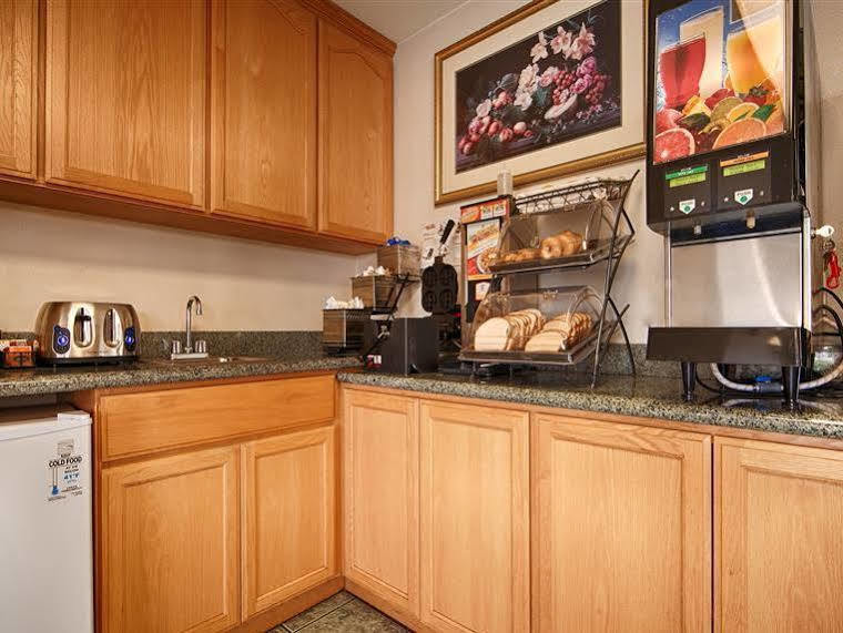 Cloverdale Wine Country Inn & Suites Bagian luar foto